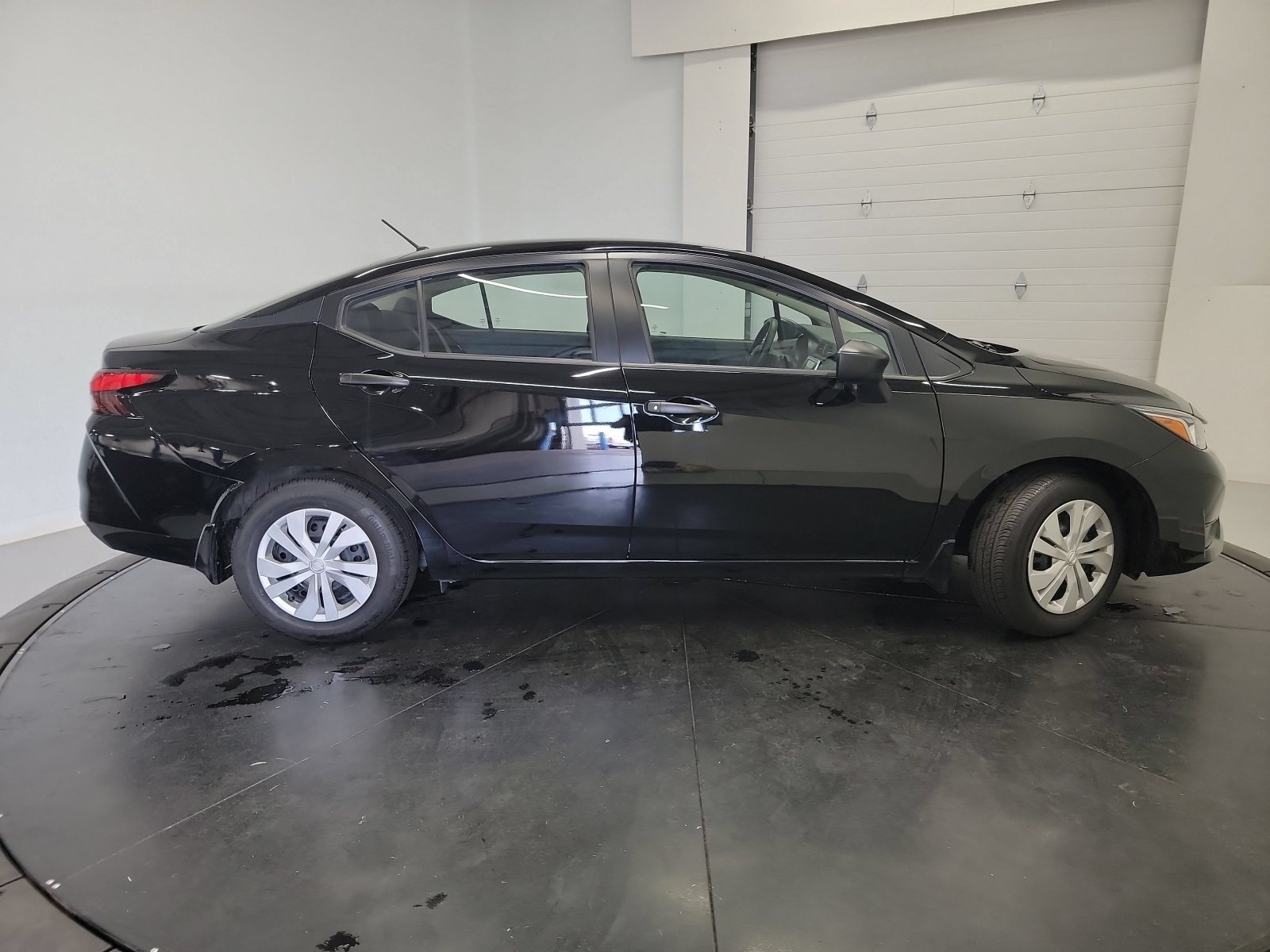 Used 2023 Super Black Nissan S image 9