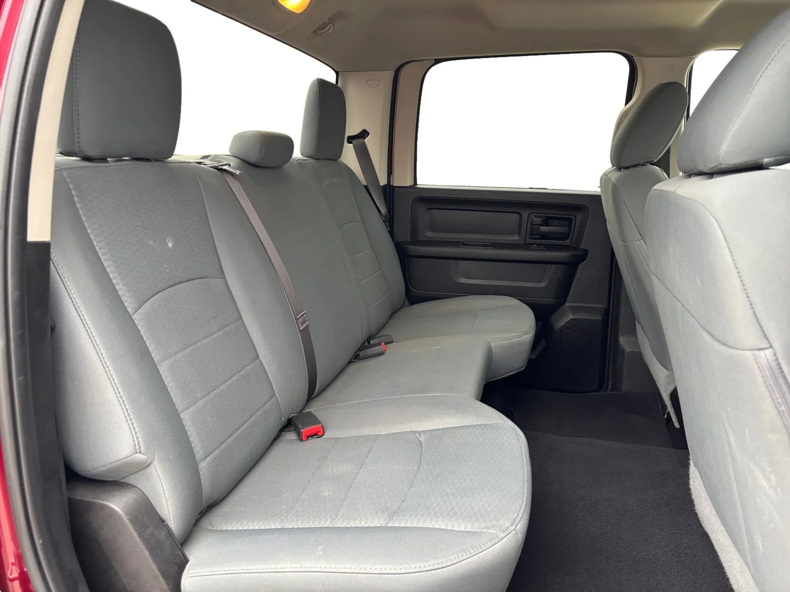 Used 2019 RED PEARL Ram Express image 18