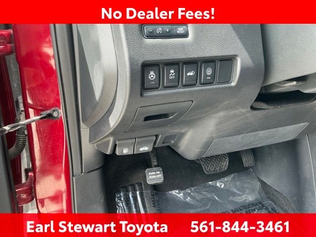 Used 2023 Red Nissan SL image 27