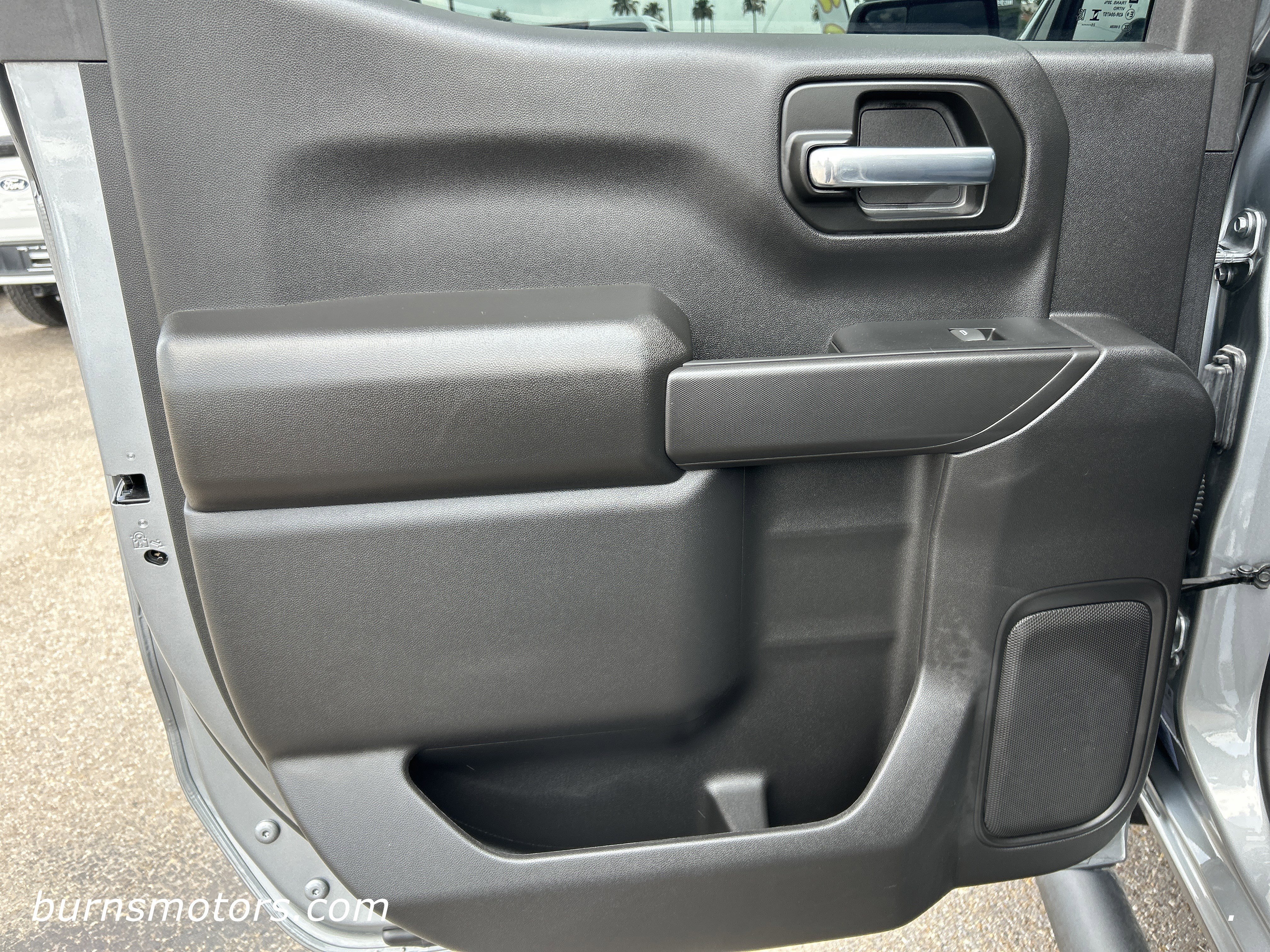 Used 2026 Sterling Gray Chevrolet Custom Trail Boss Z71 image 10