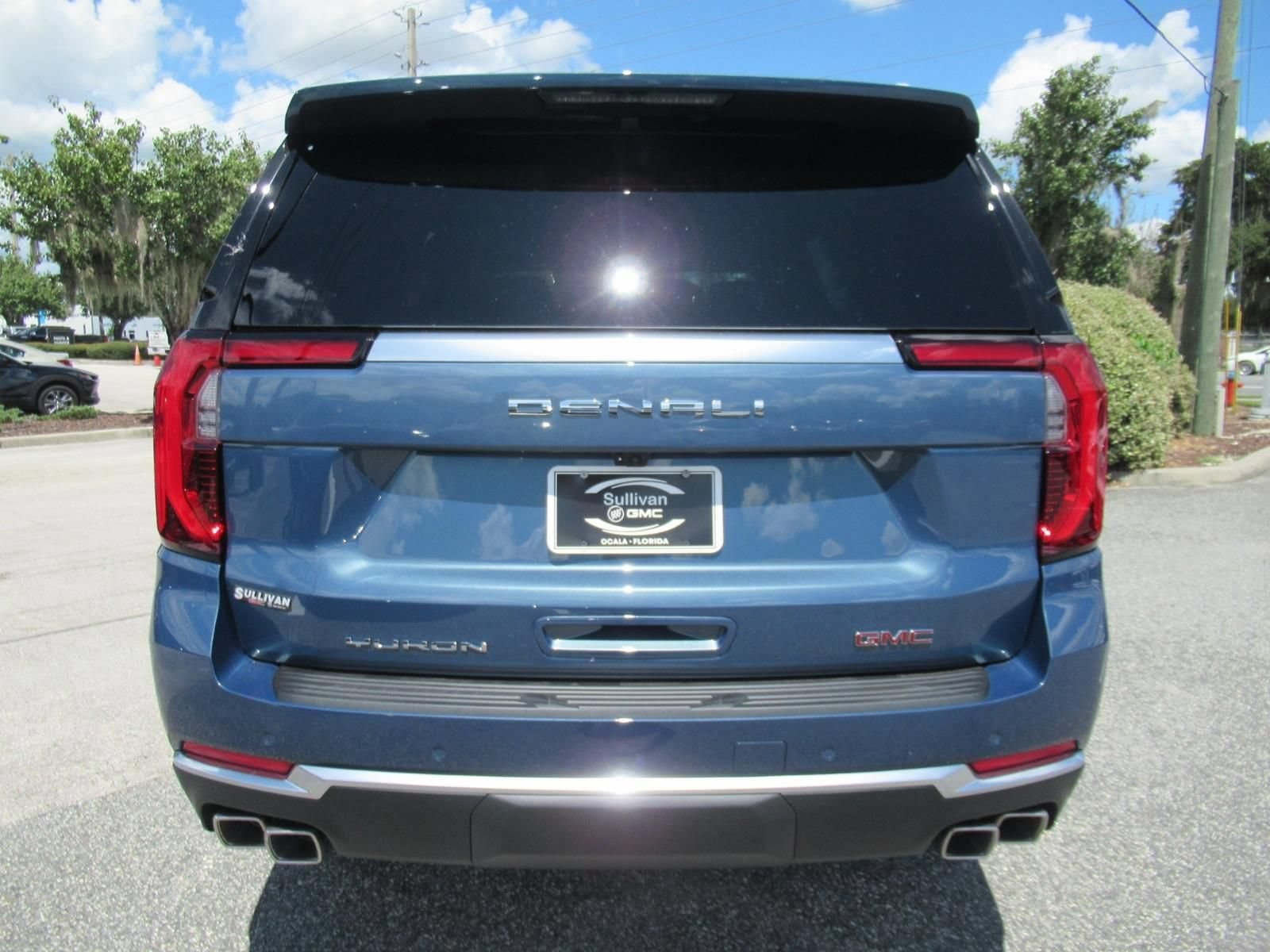 2026 GMC Yukon Denali - Photo 6