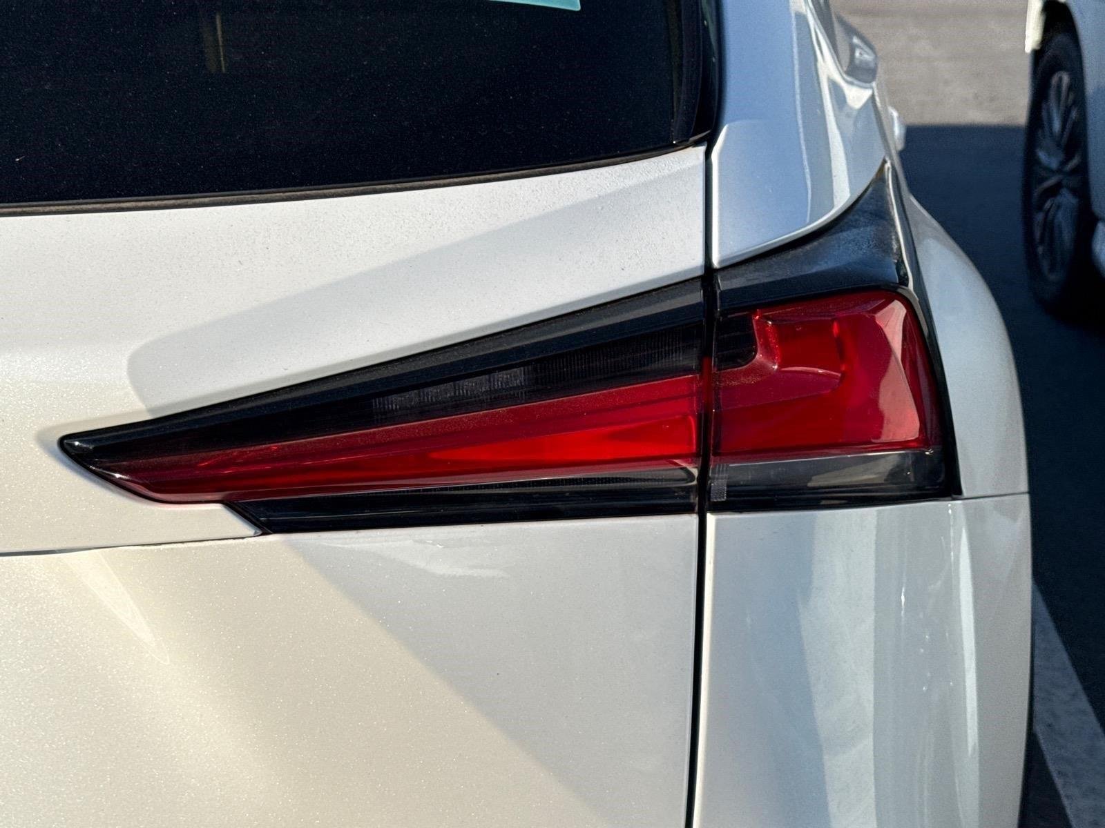 Used 2018 Eminent White Pearl Lexus Base image 12