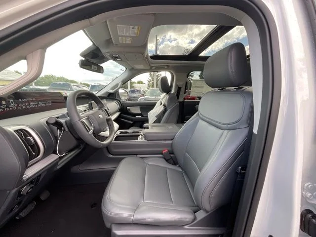 New 2026 Star White Metallic Tri-Coat Ford Active image 53