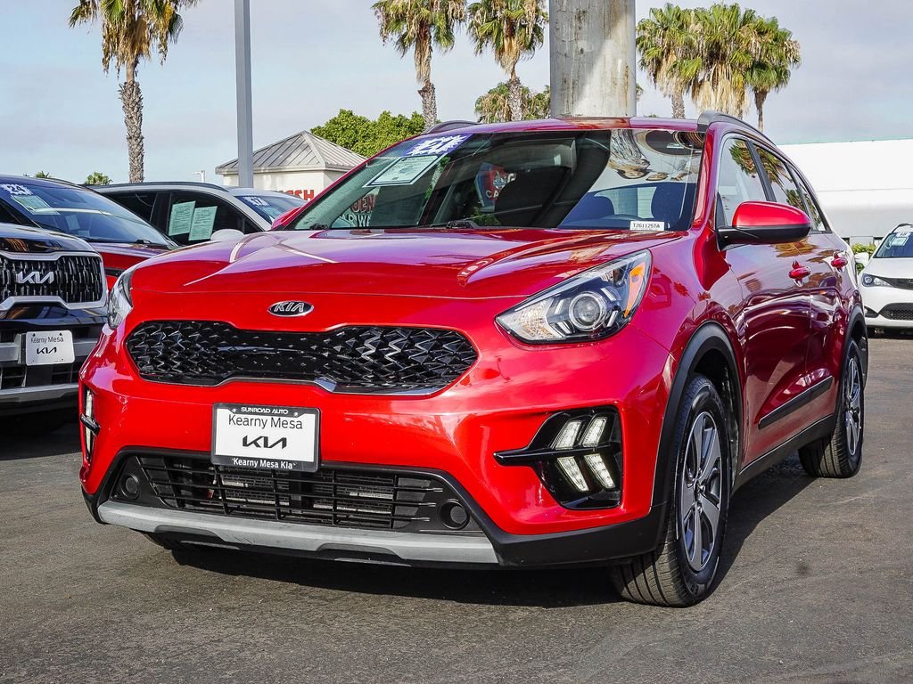 Used 2021 Red Kia LX image 4