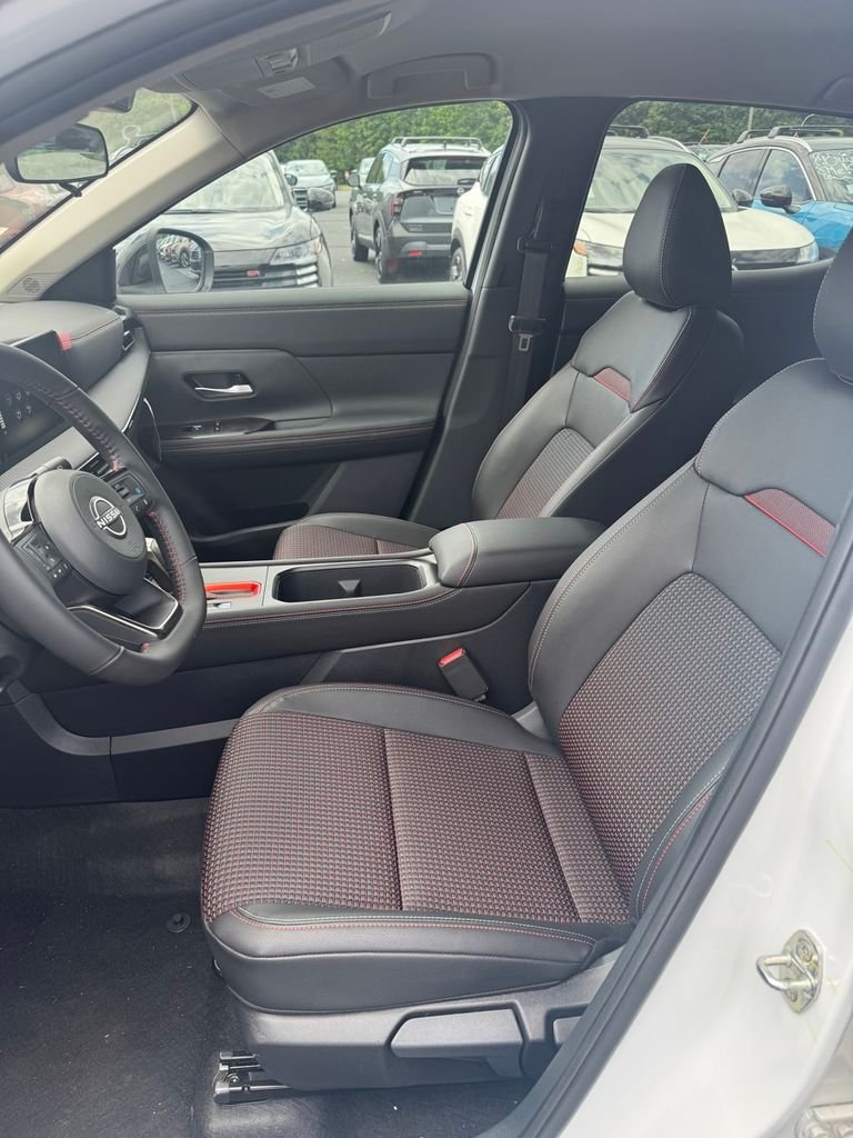 New 2026 Aspen White TriCoat Nissan SR image 10