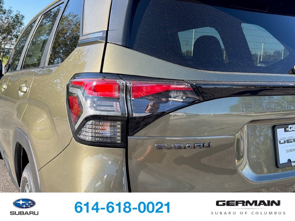New 2026 AUTUMN GREEN METALLIC Subaru Premium image 9