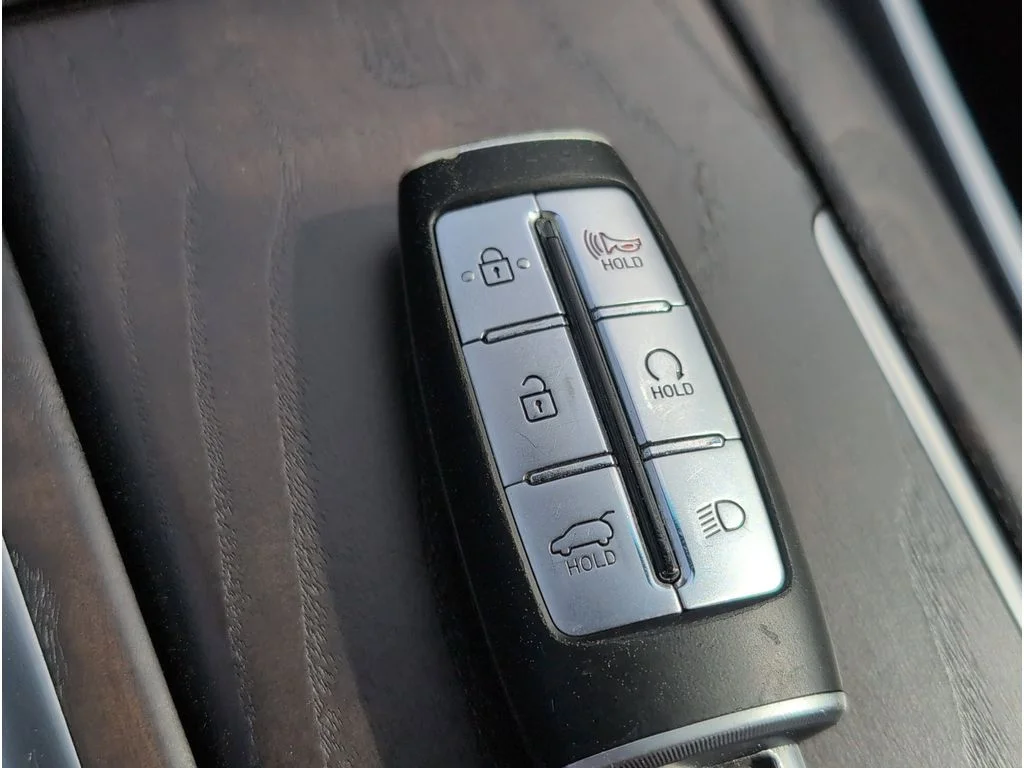 Used 2024 SILVER Genesis 2.5T AWD image 19