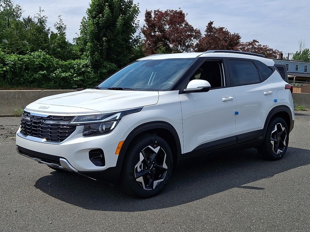 New 2026 White Kia S image 2