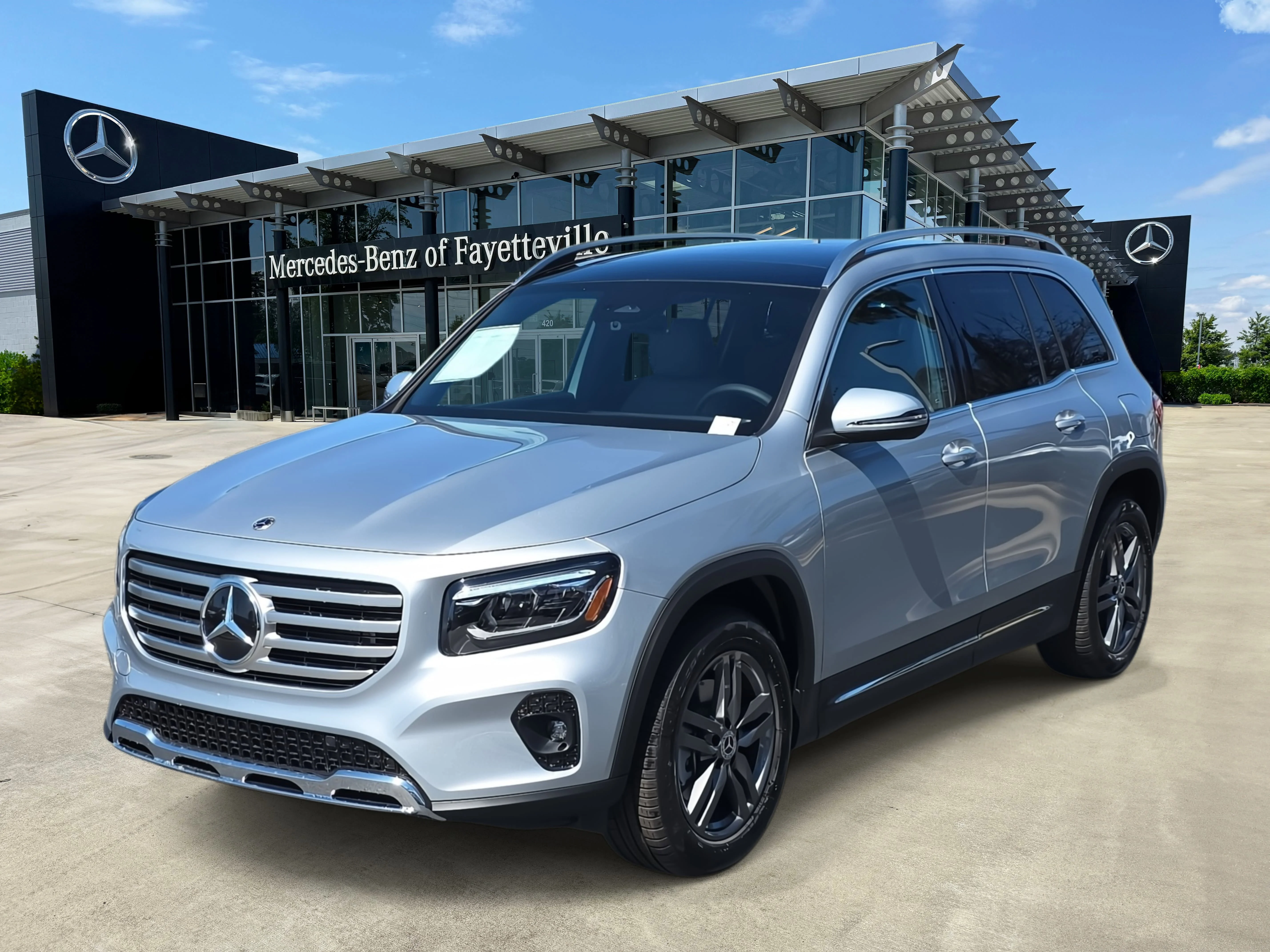 2026 Mercedes-Benz GLB GLB 250's photo