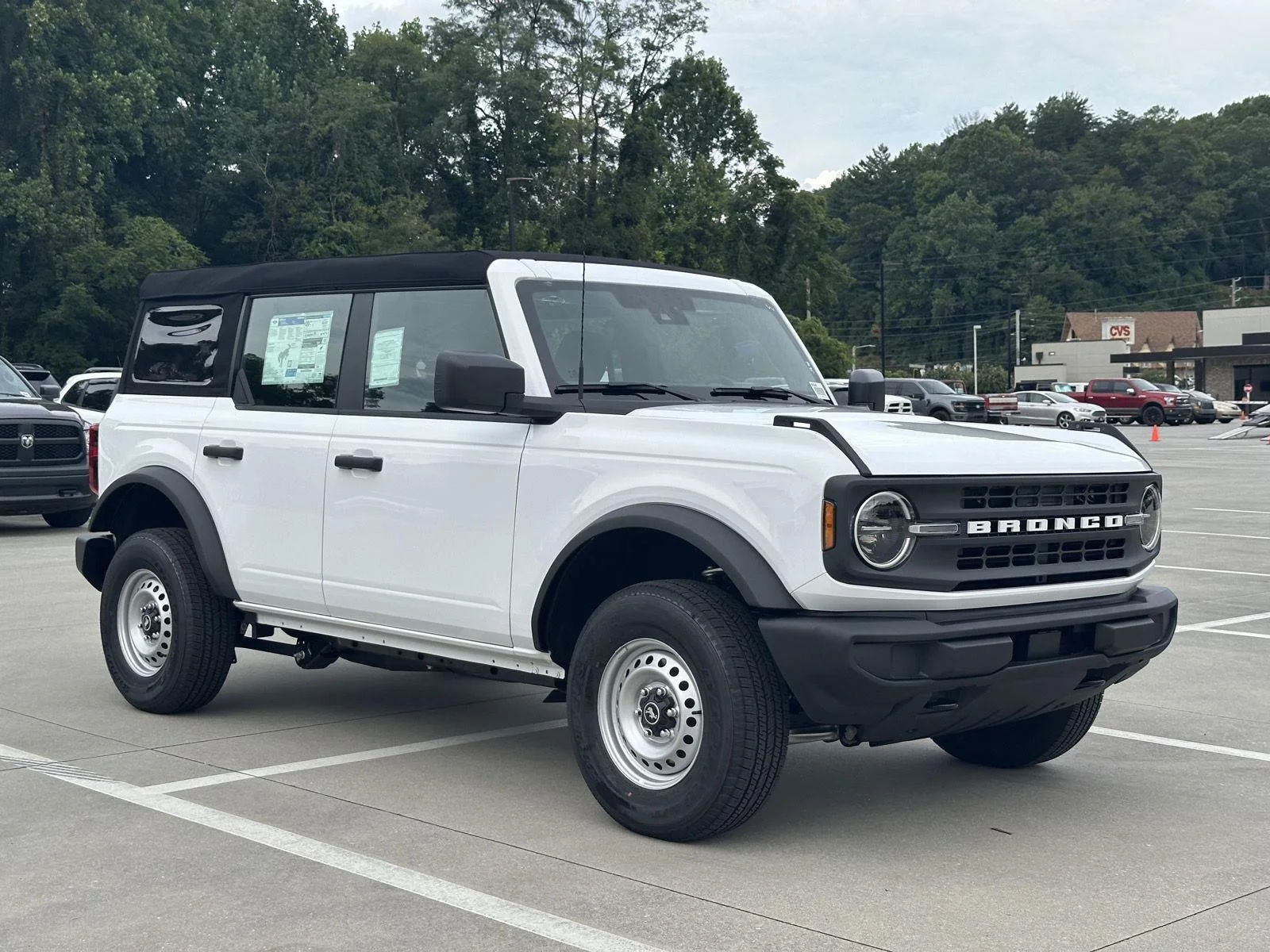 2025 Ford Bronco Base 4x4's photo