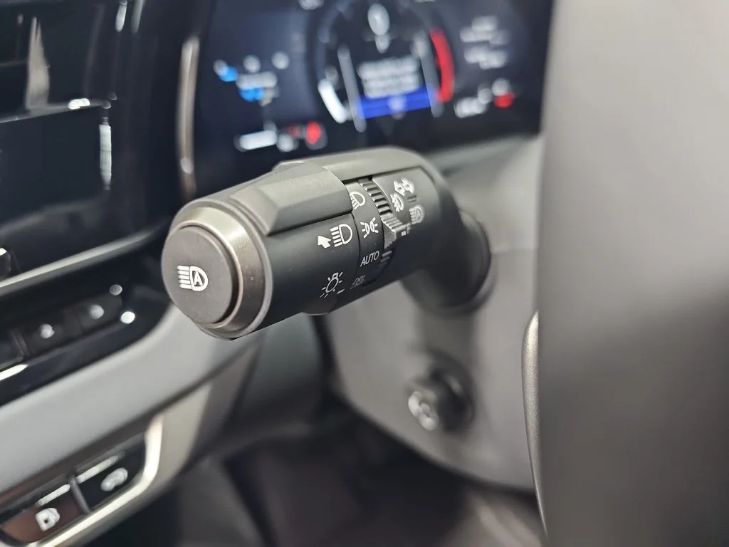 New 2026 Iridium Lexus PREMIUM PLUS image 25