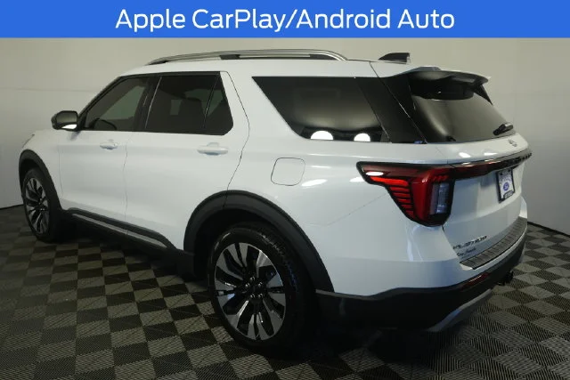 New 2027 Star White Metallic Tri-Coat Ford Platinum™ image 23