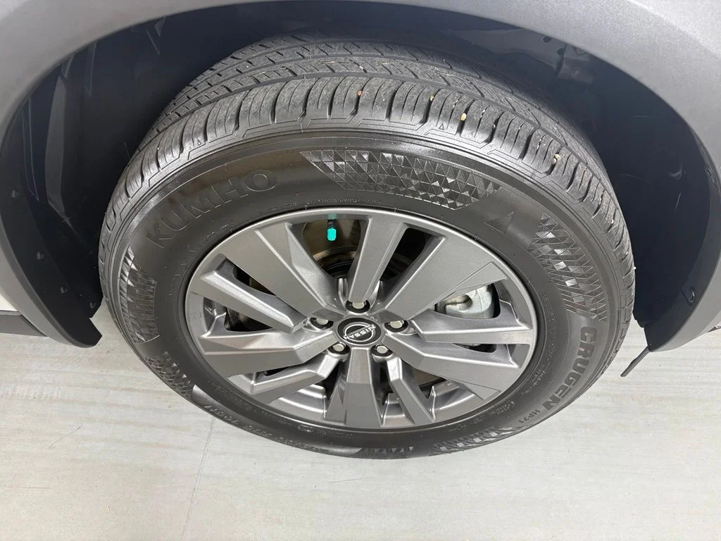 Used 2024 Silver Nissan SV image 10