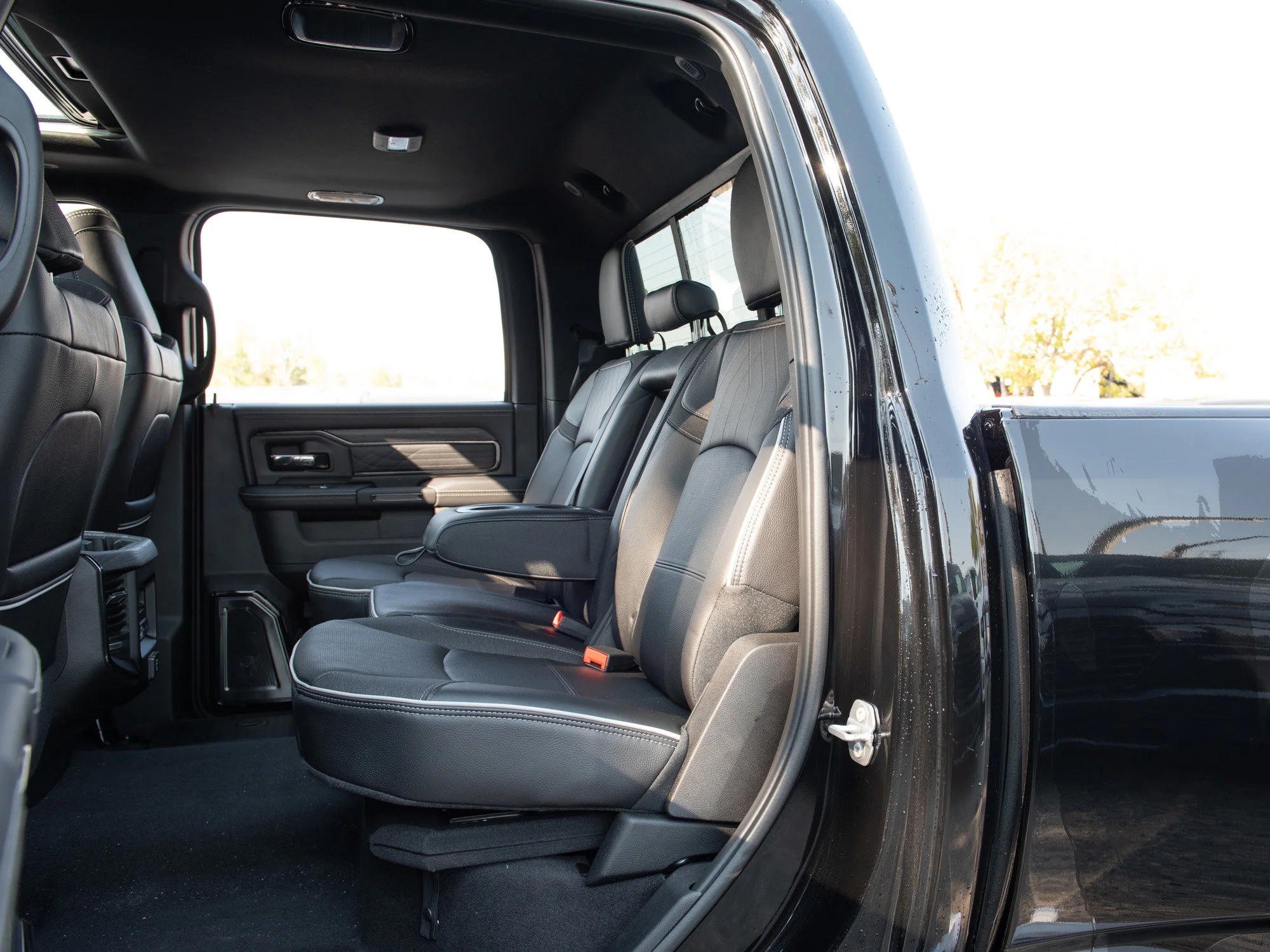 Used 2025 Black RAM Limited image 25