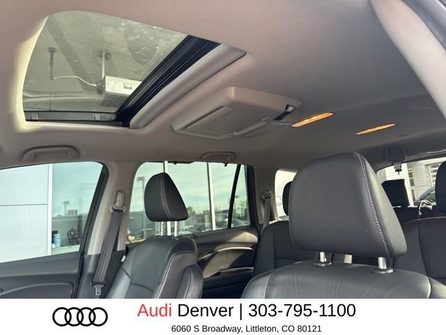 Used 2022 Black Honda Touring image 5