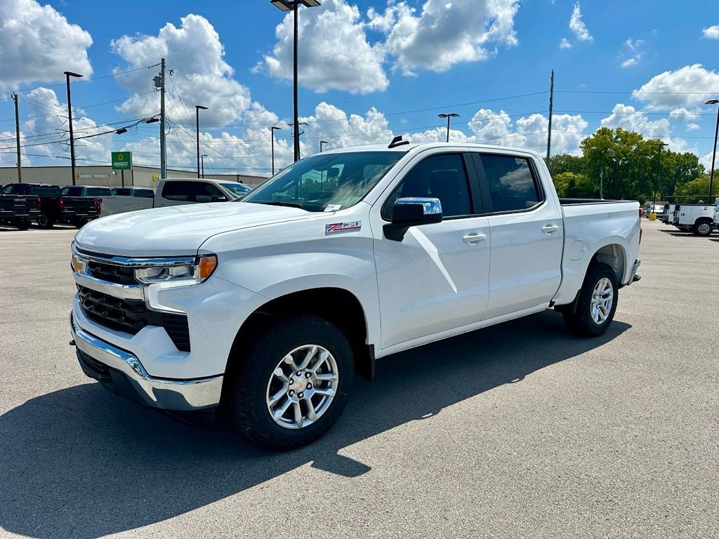 New 2026 Summit White Chevrolet LT image 9
