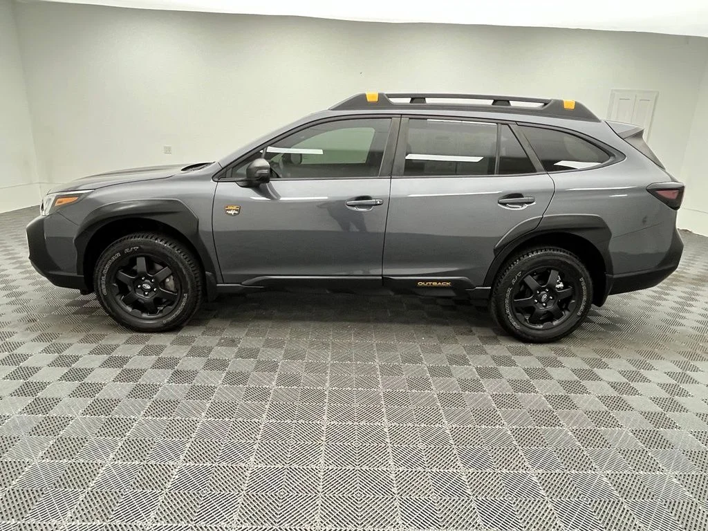 Used 2025 Gray Subaru Wilderness image 13
