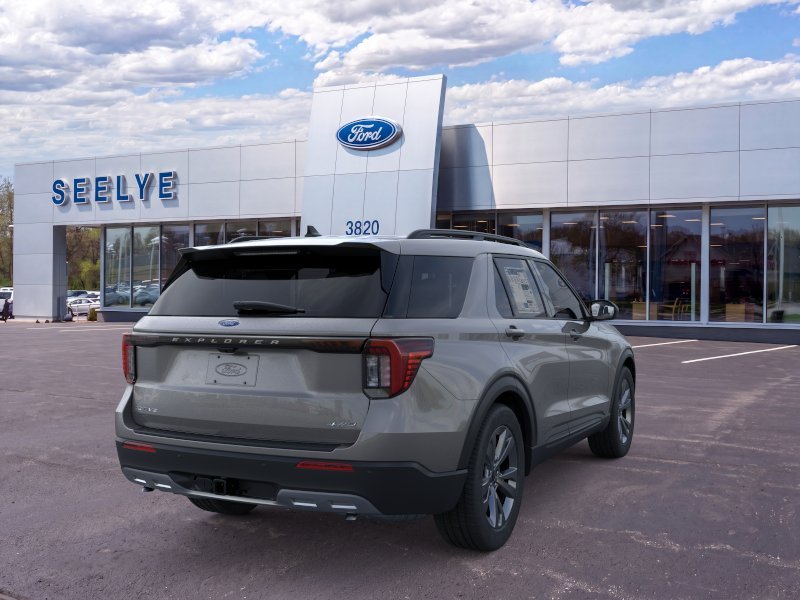 2026 Ford Explorer Active - Photo 8