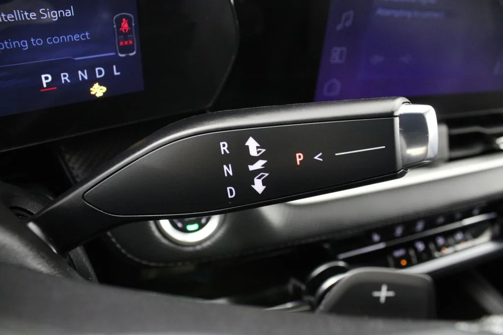 2025 Chevrolet Equinox LT - Photo 23
