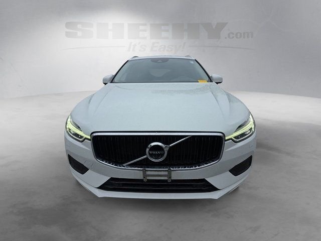 Used 2019 White Volvo T5 Momentum image 18