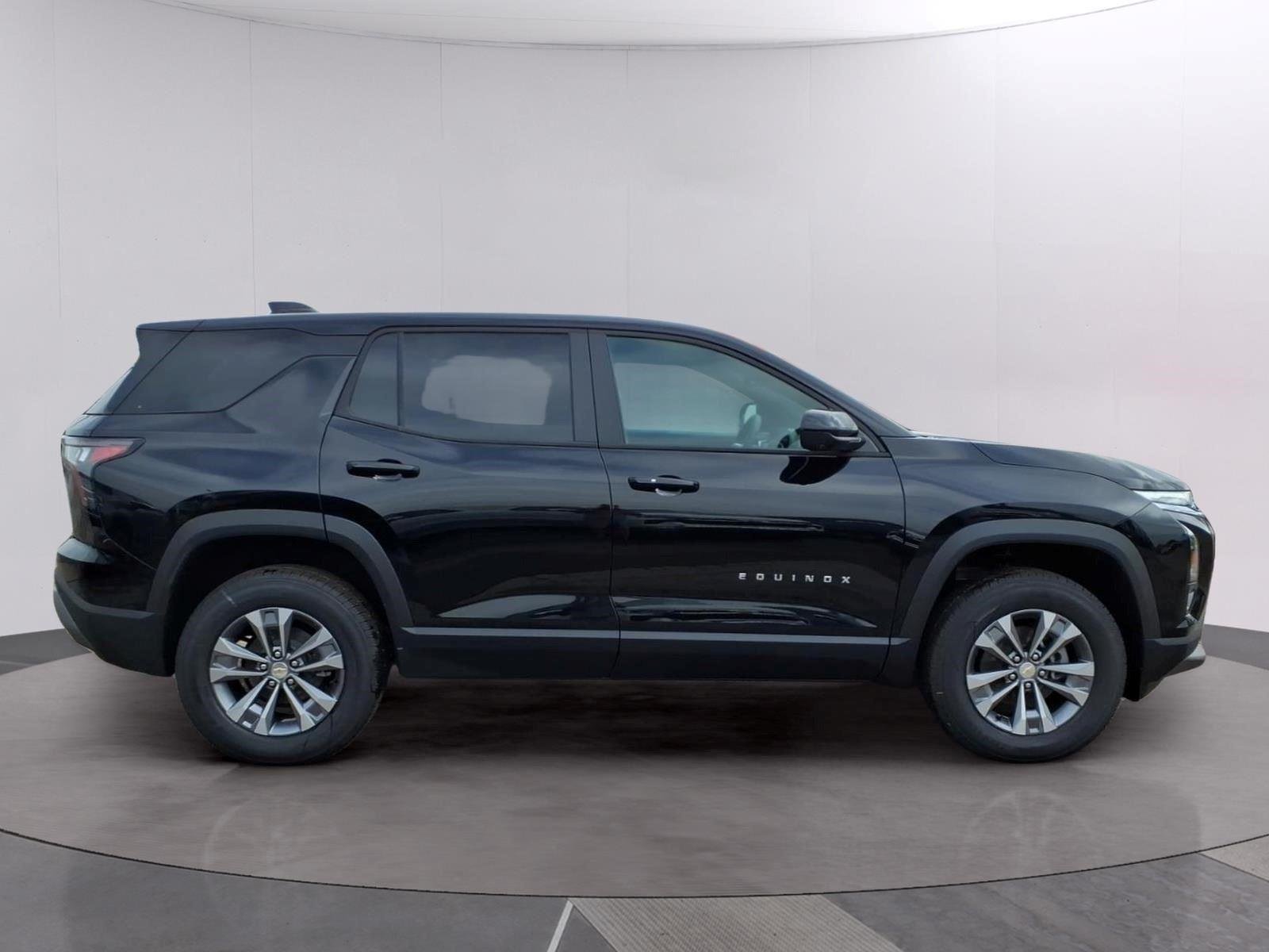 New 2026 Mosaic Black Metallic Chevrolet LT image 6