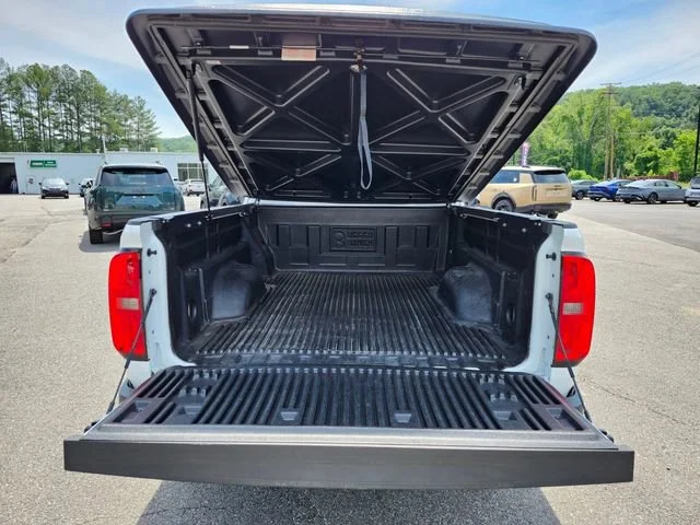Used 2022 Summit White Chevrolet WT image 18