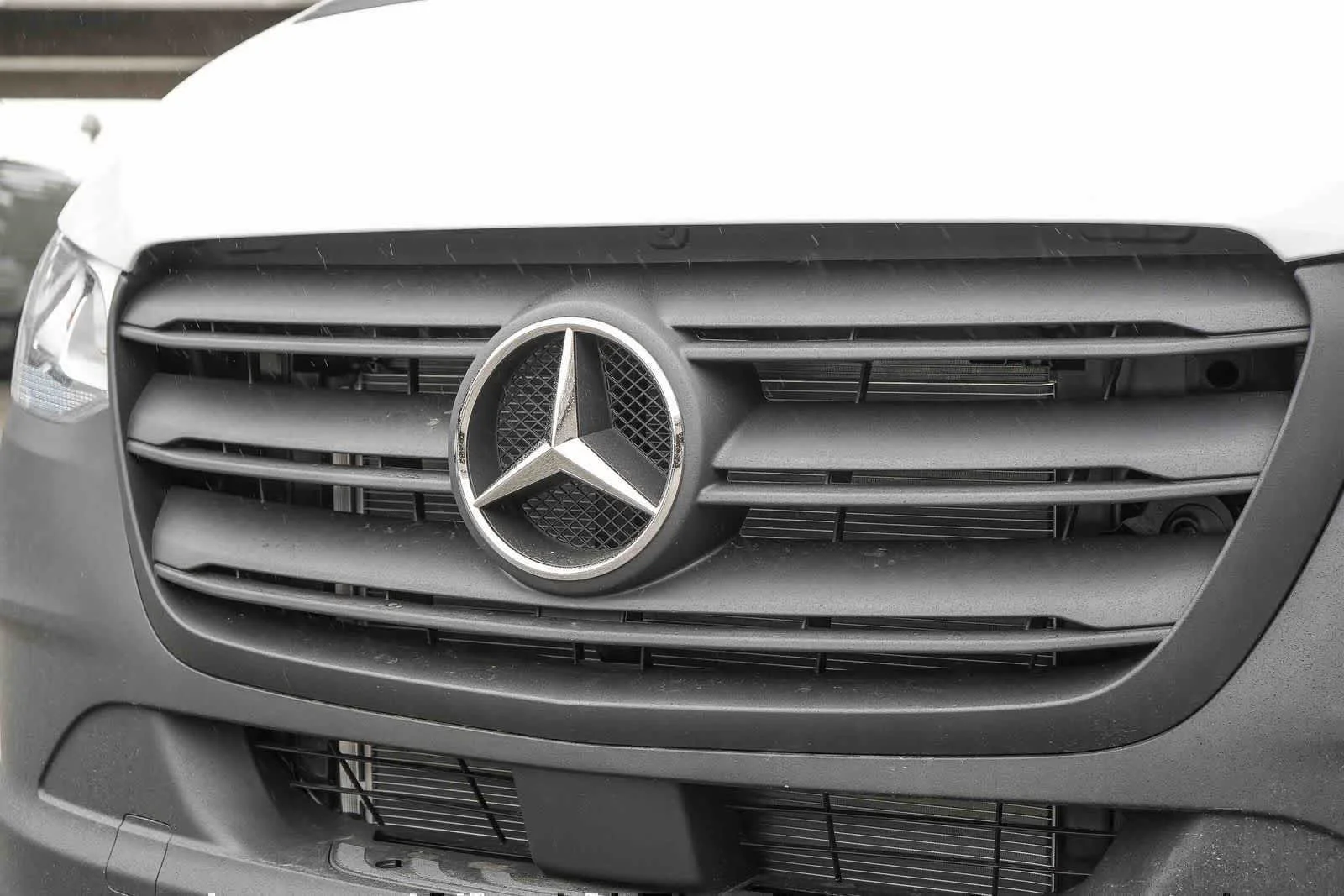 New 2026 Arctic White Mercedes-Benz Cargo 144WB High Roof RWD 2.0L I4 Diesel Turbo SO image 6
