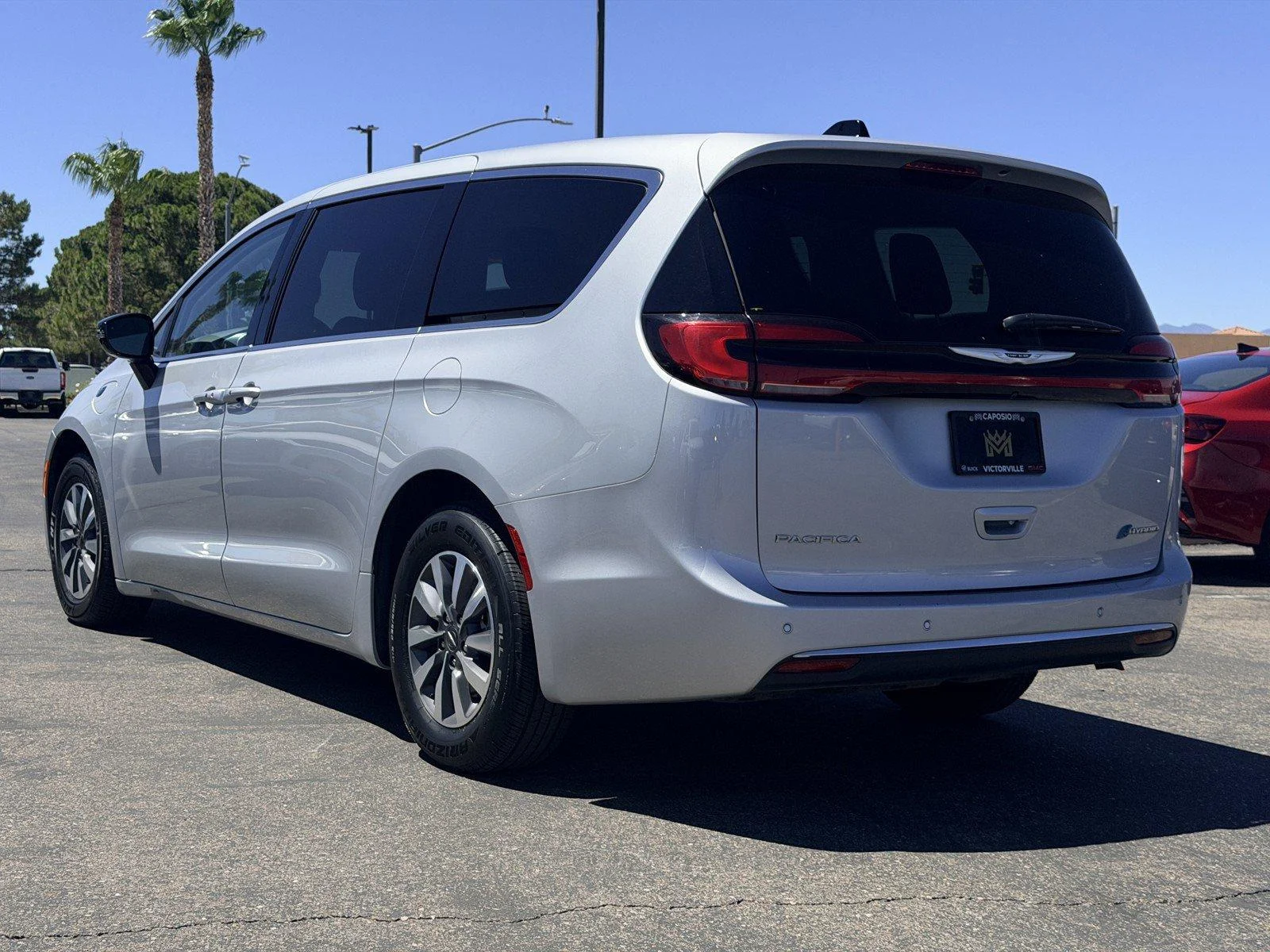 Used 2024 Silver Mist Clear Chrysler Hybrid Select image 4