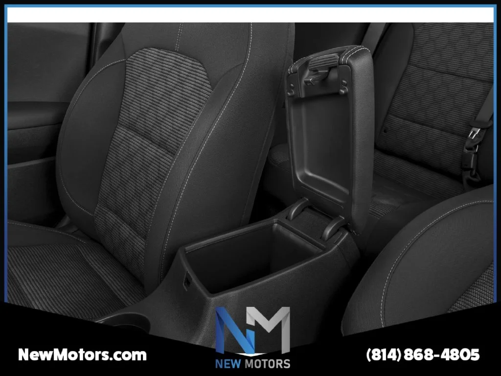 Used 2020 Silky Silver Kia LX image 9