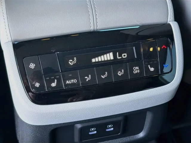 Used 2026 Grand Blue INFINITI LUXE image 20