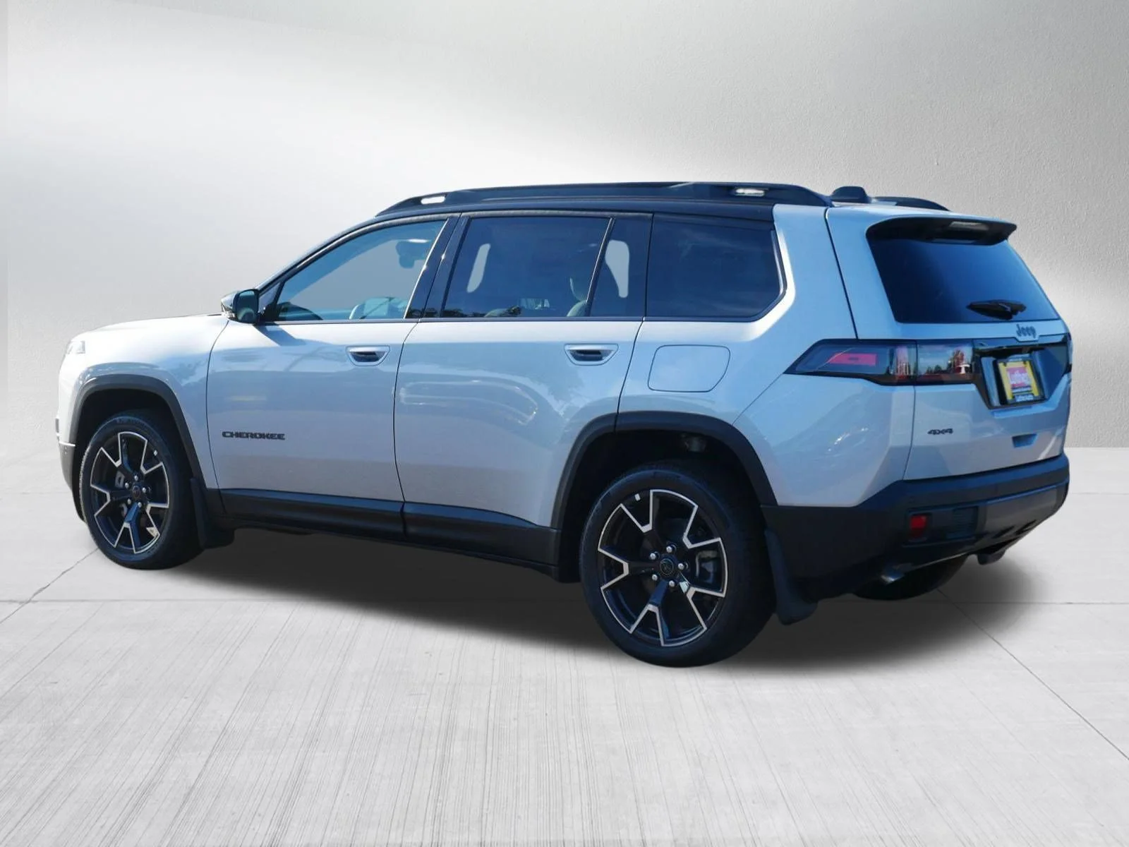 New 2026 Silver Zynith Clear-Coat Exterior Paint Jeep Overland image 5