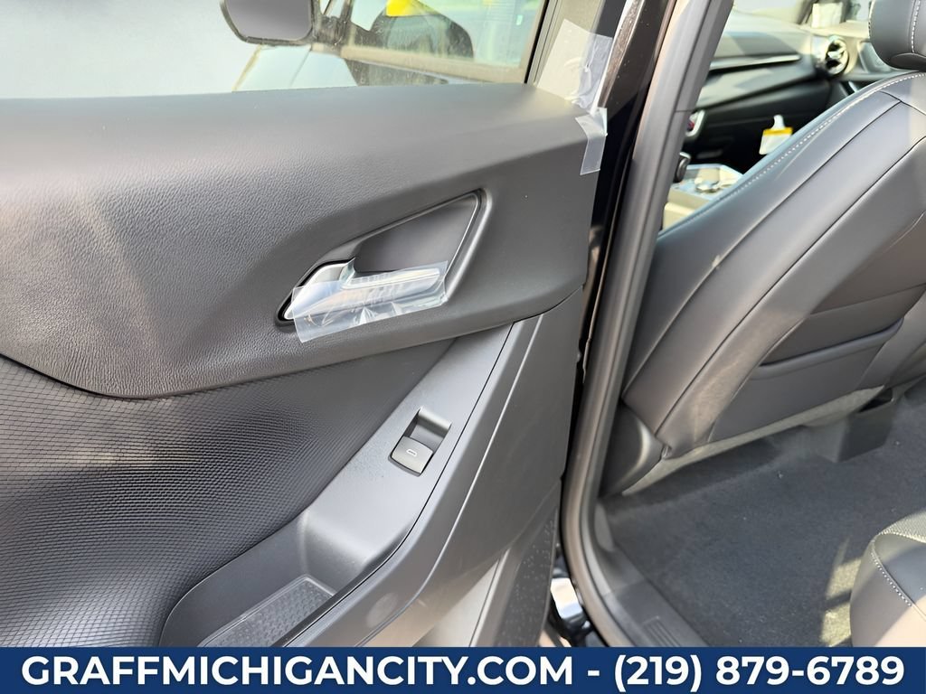 2027 Chevrolet Equinox LT - Photo 24