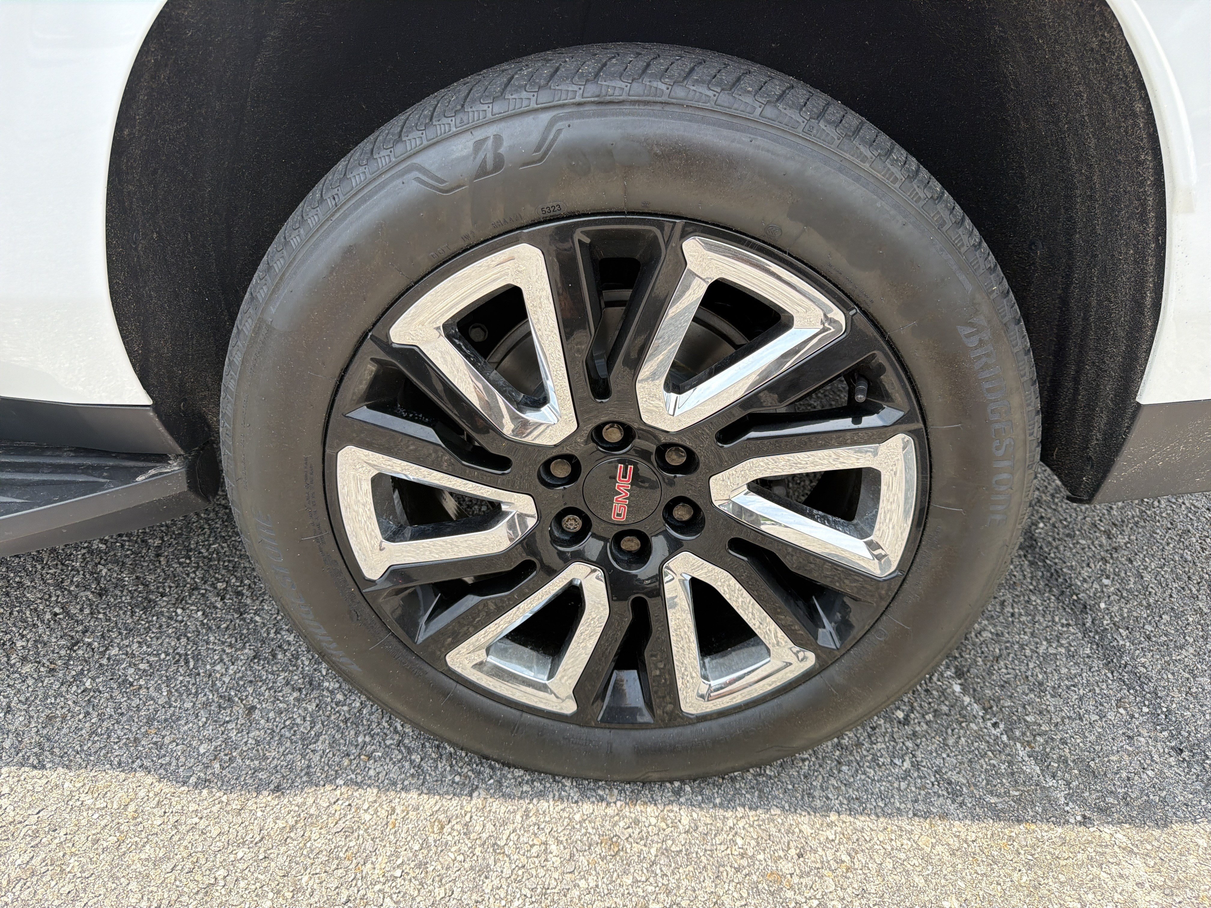 2021 GMC Yukon XL SLT - Photo 19