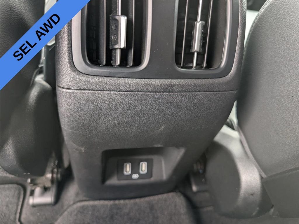 Used 2023 White Hyundai SEL image 19
