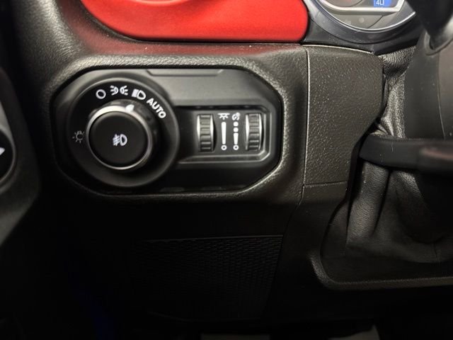 Used 2019 Ocean Blue Metallic Jeep Unlimited Rubicon image 20