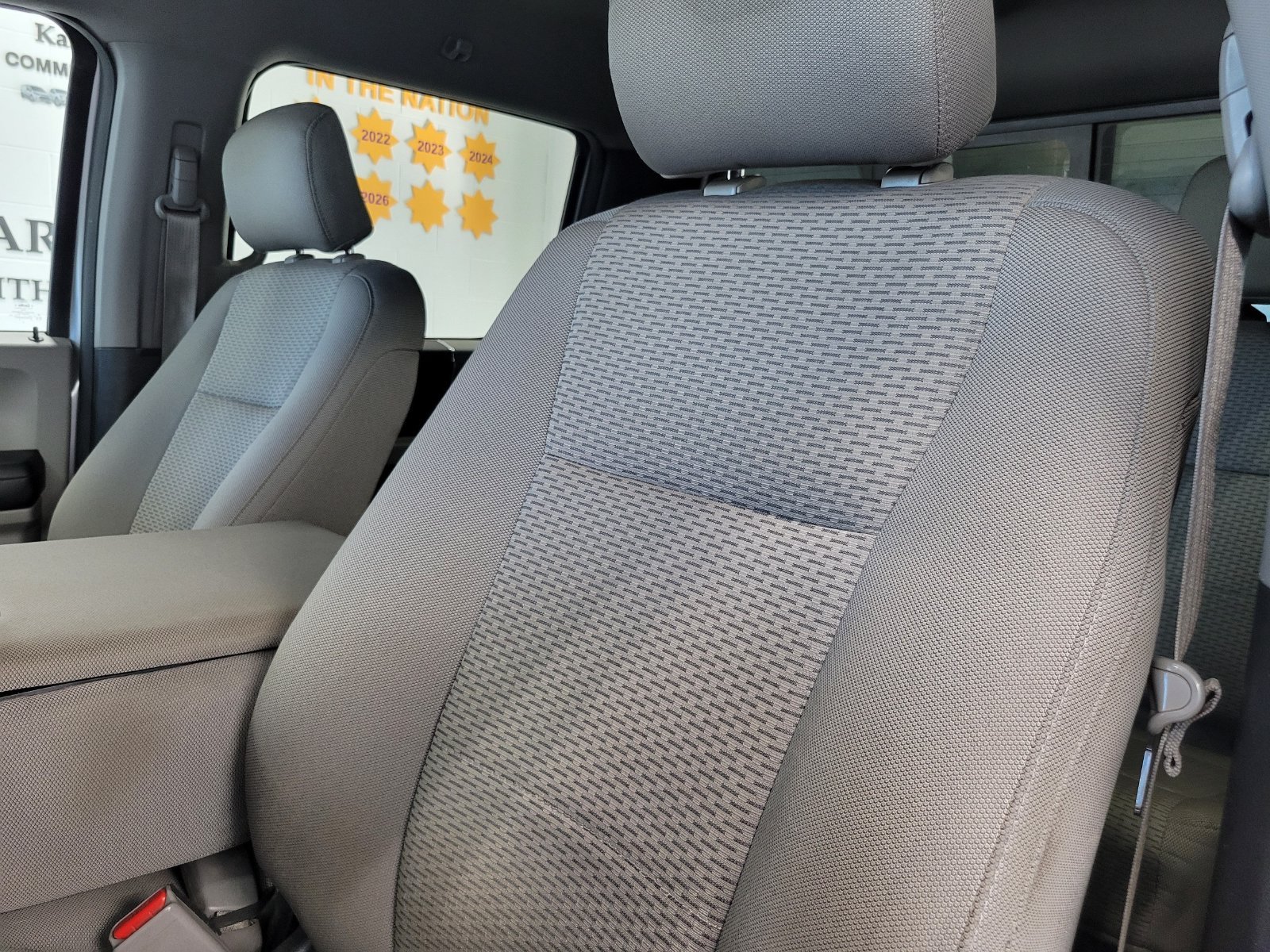 Used 2015 Silver Ford XLT image 11
