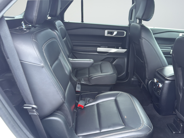 Used 2021 White Ford XLT image 11