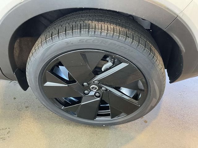 2026 Volvo XC40 Ultra Black Edition - Photo 9