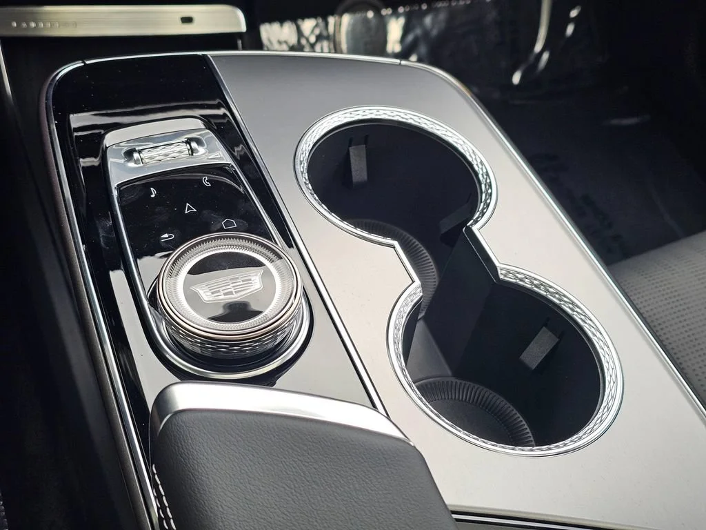 New 2027 Vibrant White Tricoat Cadillac Sport image 32