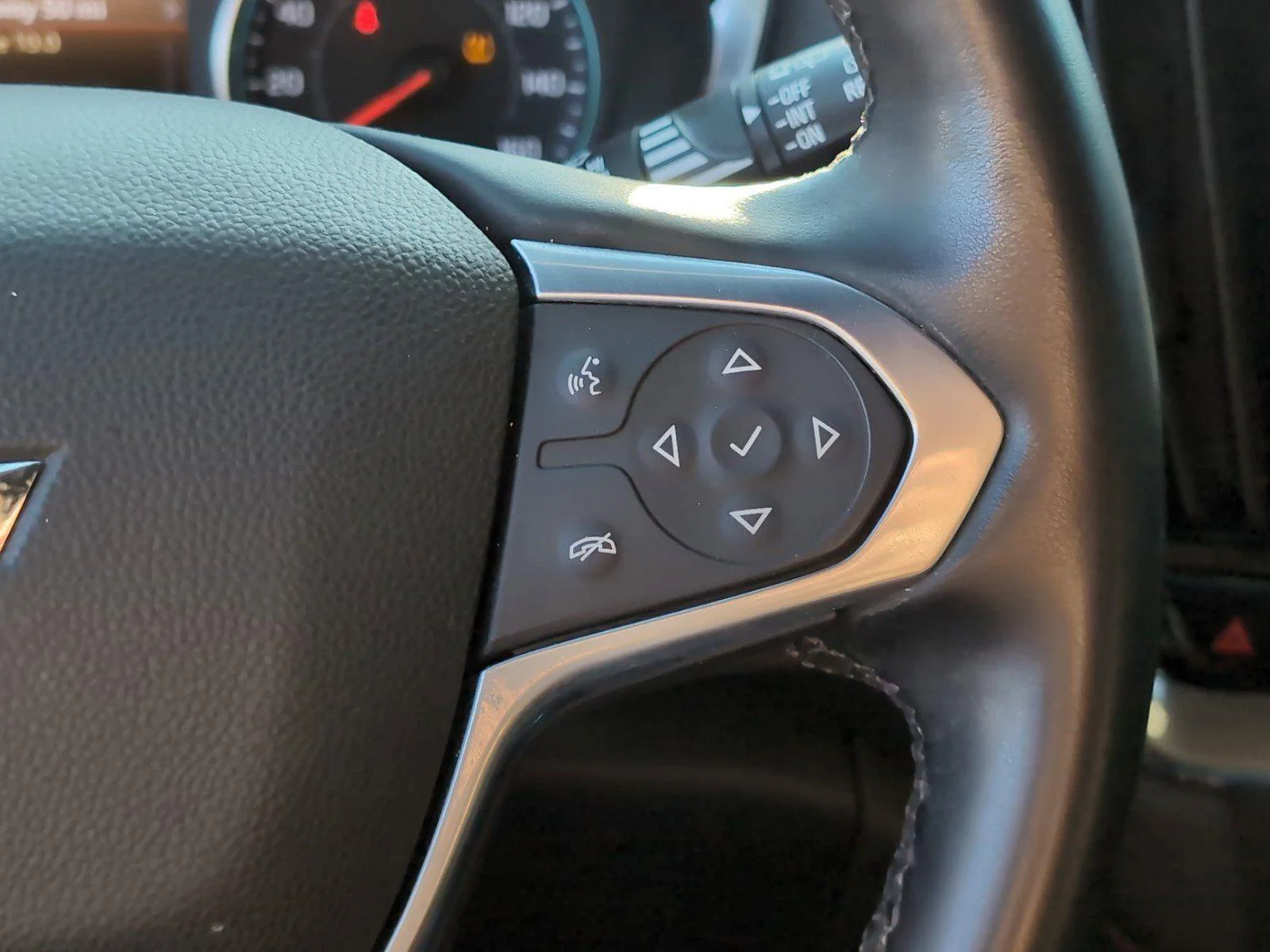 Used 2023 Sterling Gray Metallic Chevrolet RS image 25