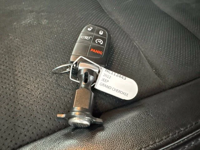 Used 2022 Gray Jeep Laredo X image 29