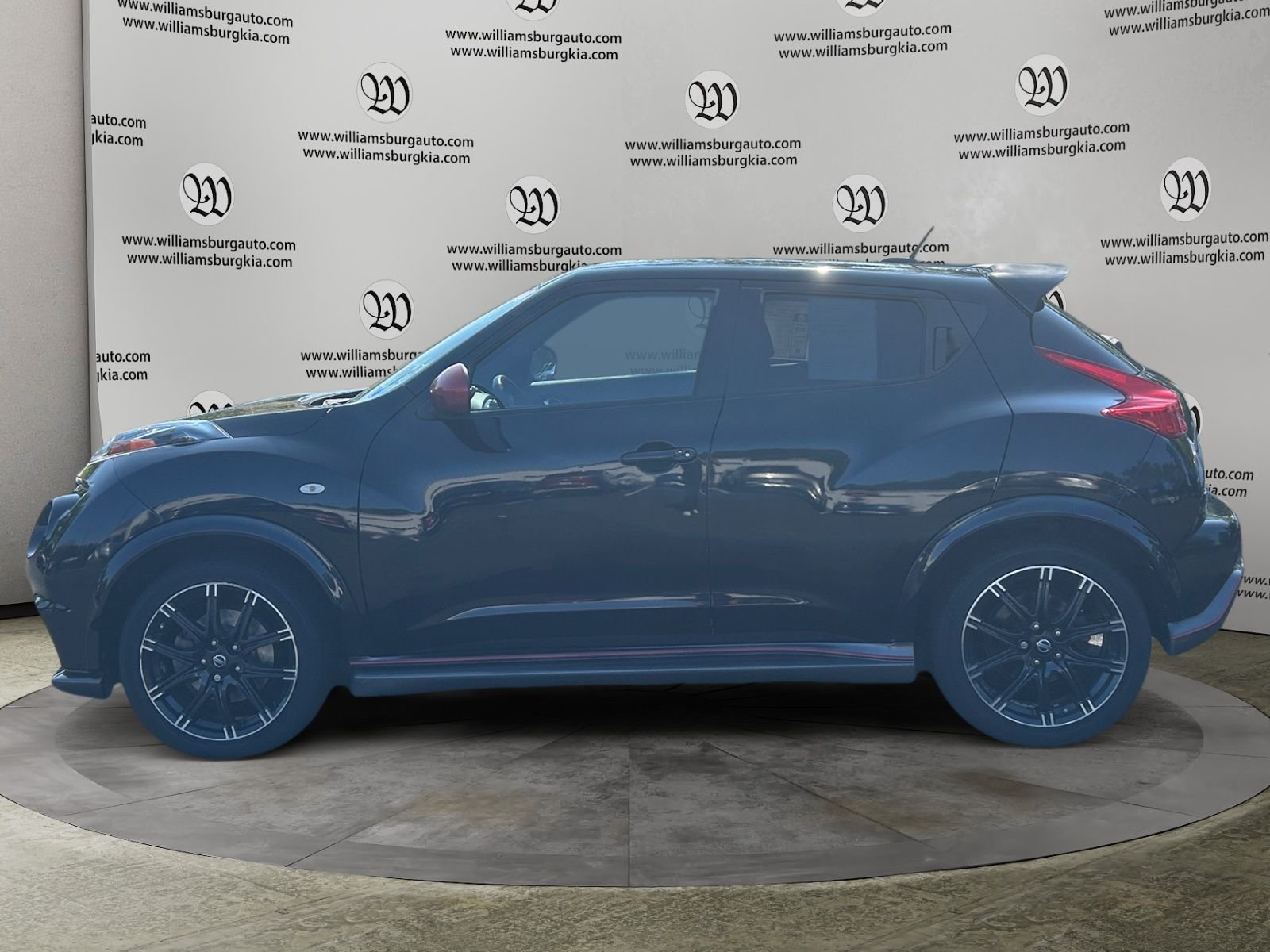Used 2013 Nissan JUKE SV with VIN JN8AF5MVXDT226576 for sale in Williamsburg, VA