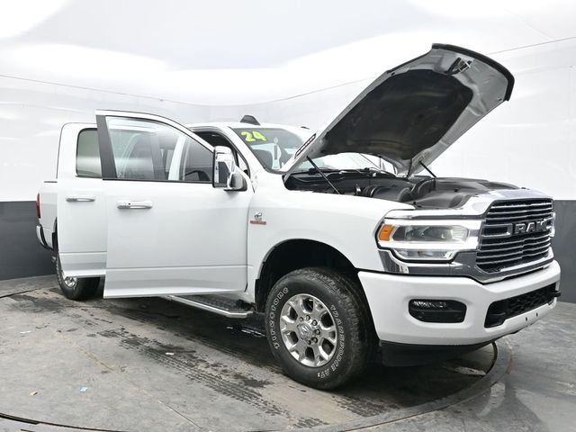 Used 2024 White Ram Laramie image 45