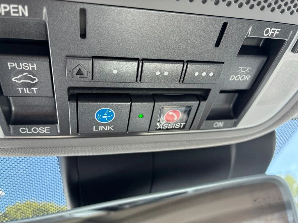 Used 2018  Acura 2.4L image 21