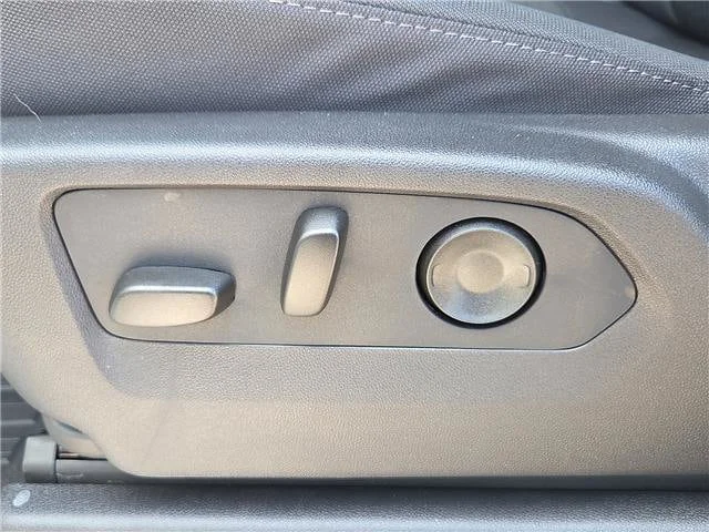 New 2026 Sterling Metallic GMC Elevation image 9