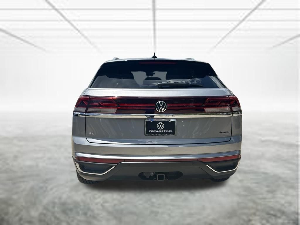 New 2026 Silver Volkswagen 2.0T SE w/Technology image 4