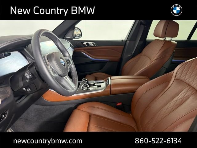 Used 2023 Green BMW xDrive40i image 11