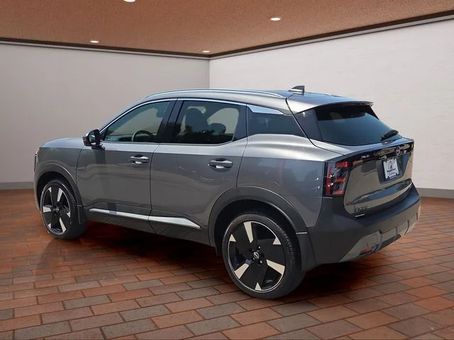 Used 2025 Gray Nissan SR image 25