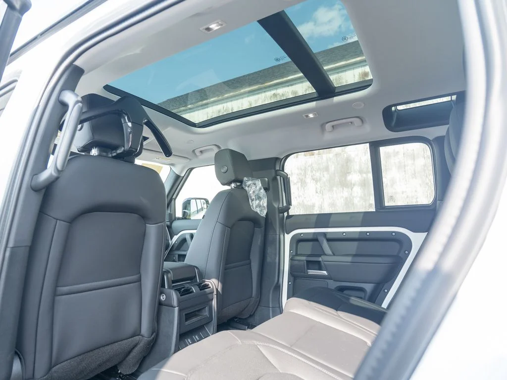New 2026 White Land Rover S image 22