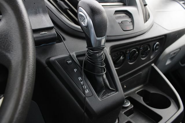 Used 2018 Oxford White Ford Base image 17